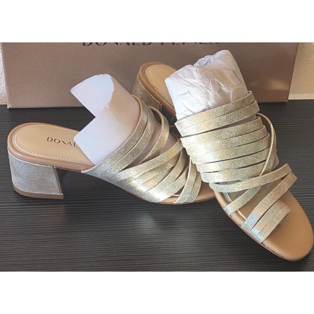 Donald Pliner Women's Marlow Heeled Sandal Silver Crinkle Metallic 9.5M - Picture 2 of 6